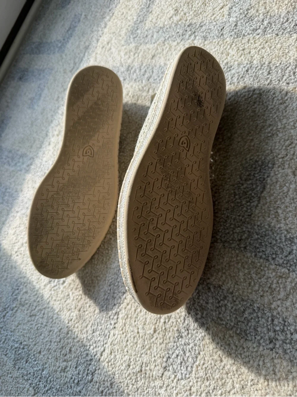 Rothy's Espadrille Flats, Womens 8, Metallic Silver detail - Picture 6 of 6